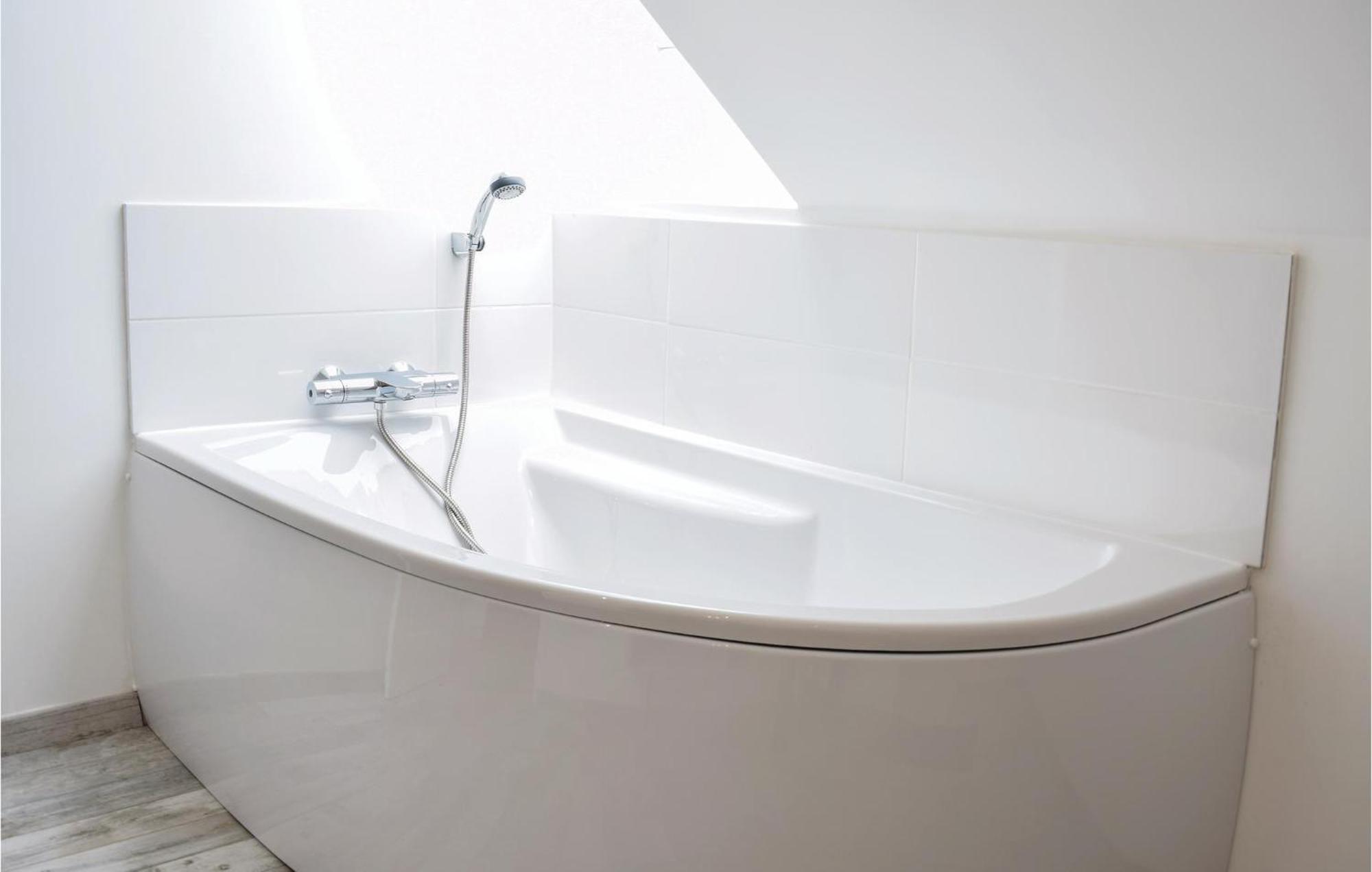 Amazing Home In Saint-Germain-Sur-Ay With Wifi エクステリア 写真